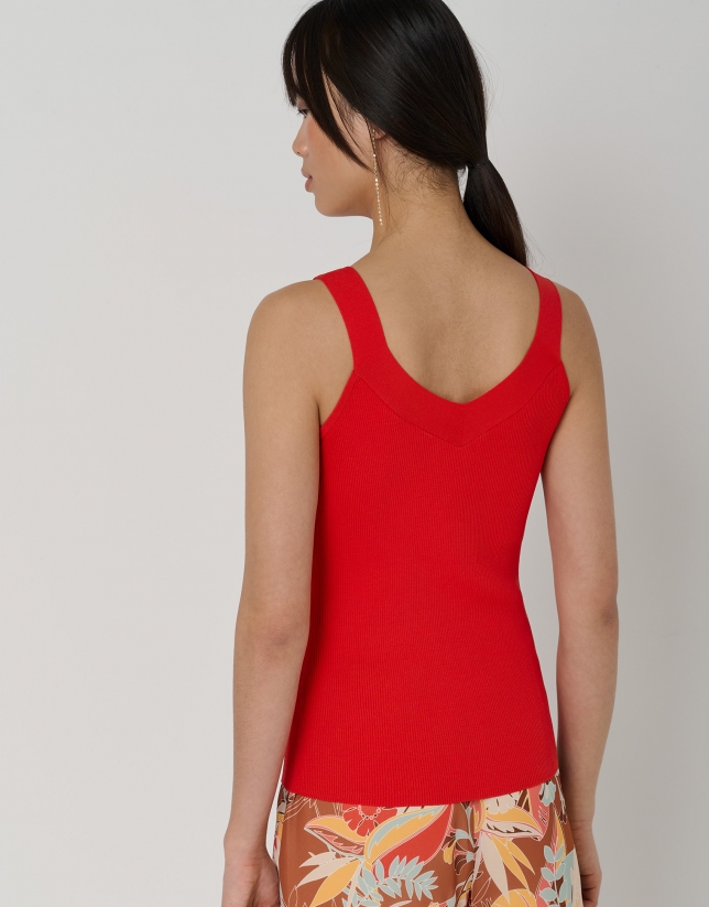 Red ribbed strapless tank top