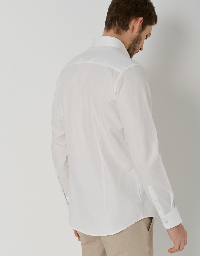Camisa sport slim blanca con estructura