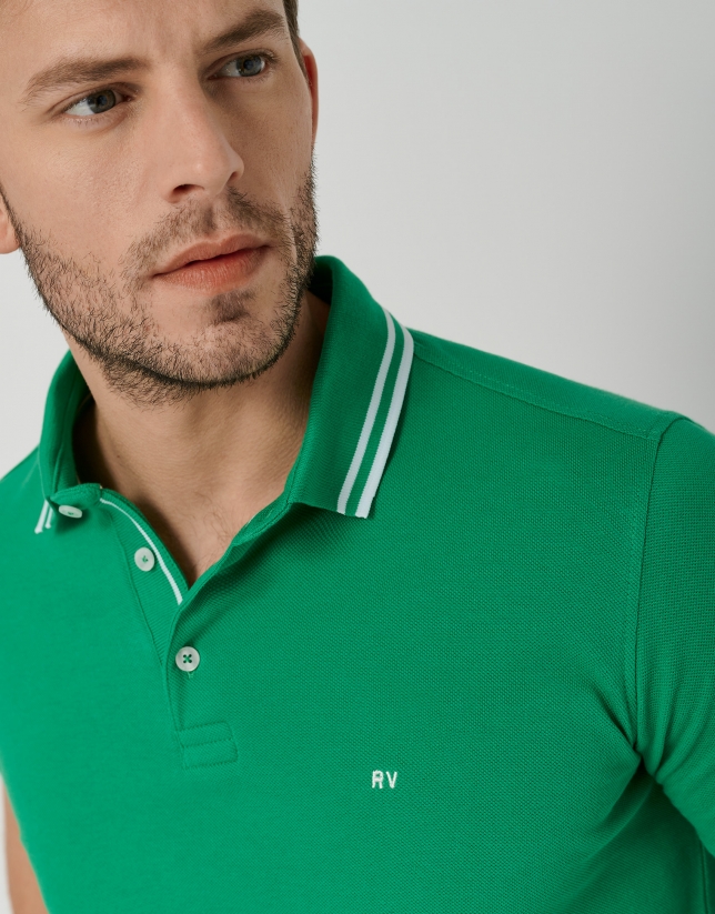 Green piqué polo shirt with short sleeves