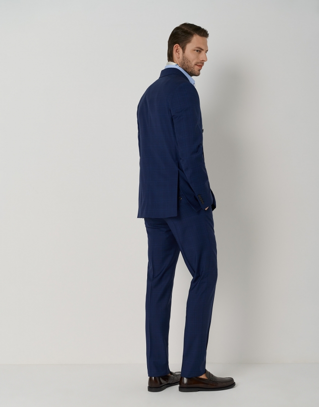 Half-canvas, slim fit suit with dark blue checked pattern