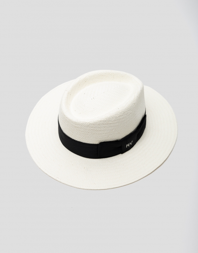 Beige vegetal fiber hat with black ribbon