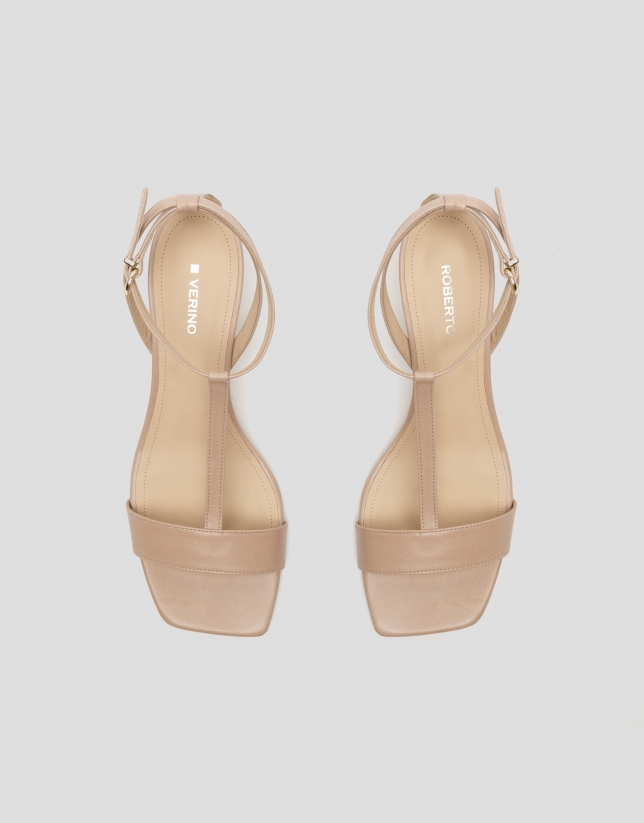 Open sandal with straps in beige leather