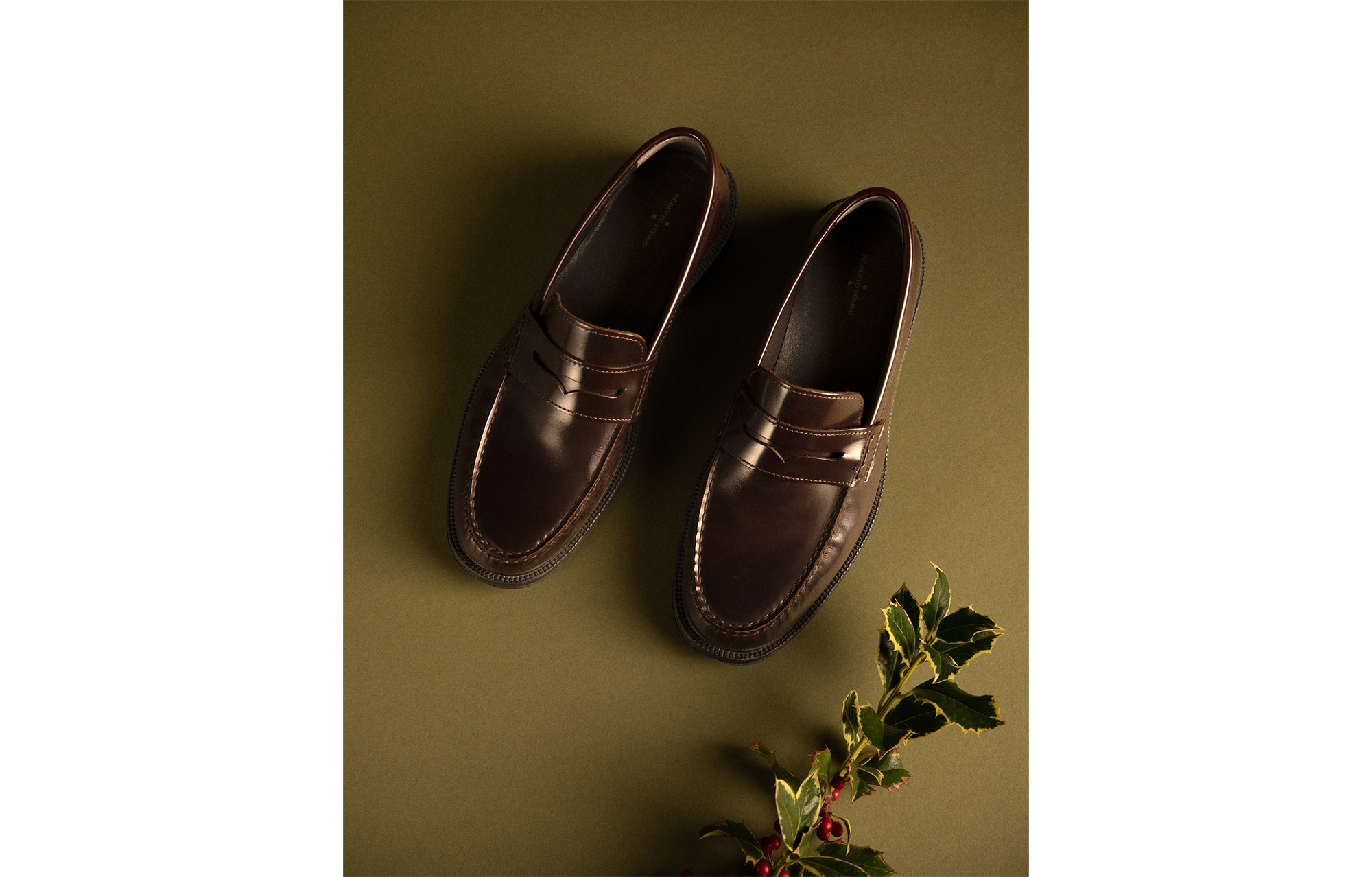 Mocasín piel marrón con antifaz